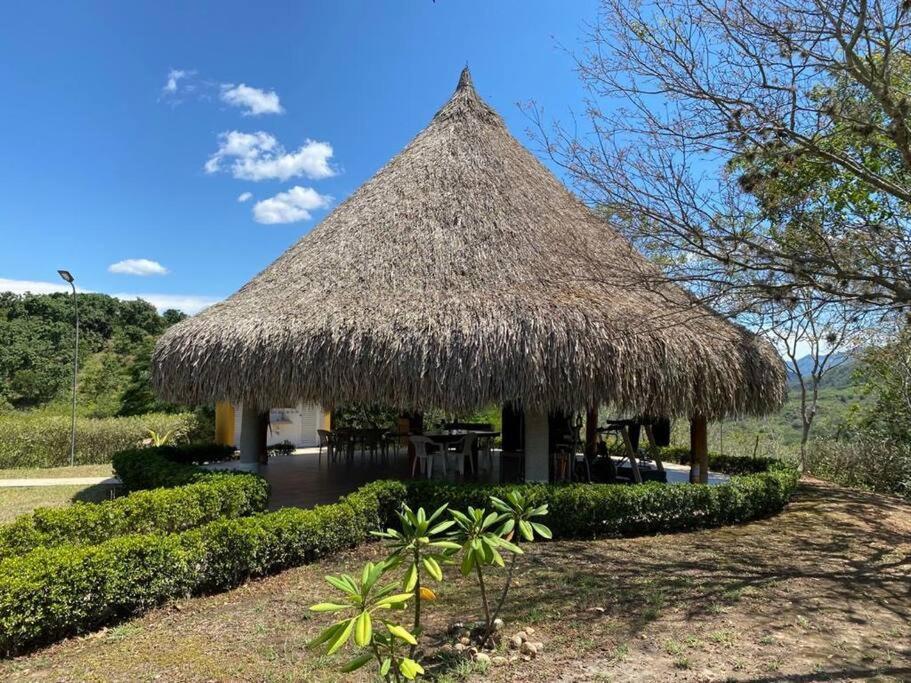 Finca Campestre Con Hermosa Vista Anapoima Exteriör bild